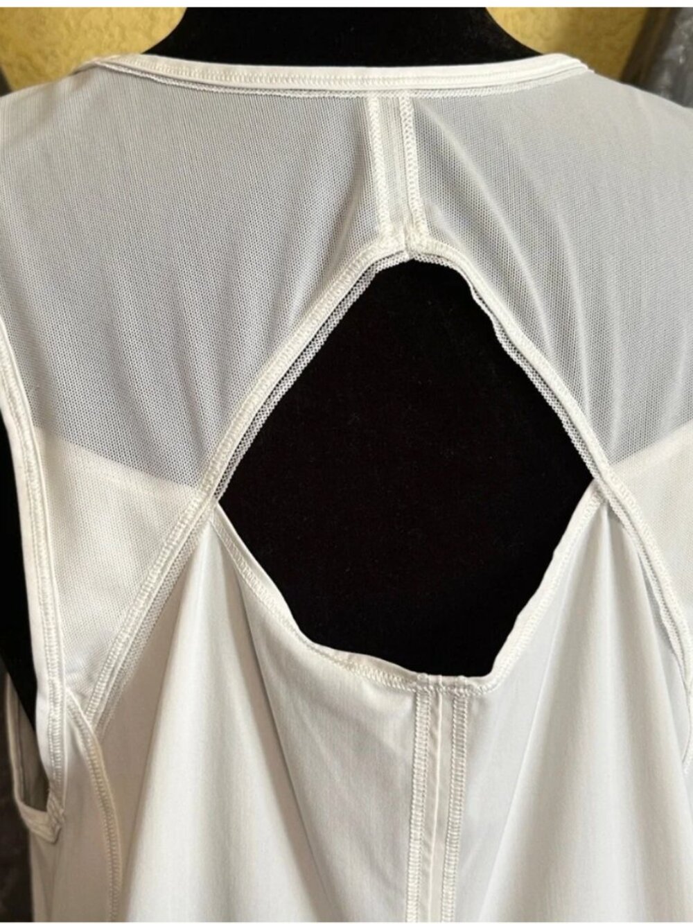 Lululemon Sculpt Tank White 10 - Picture 5 of 5